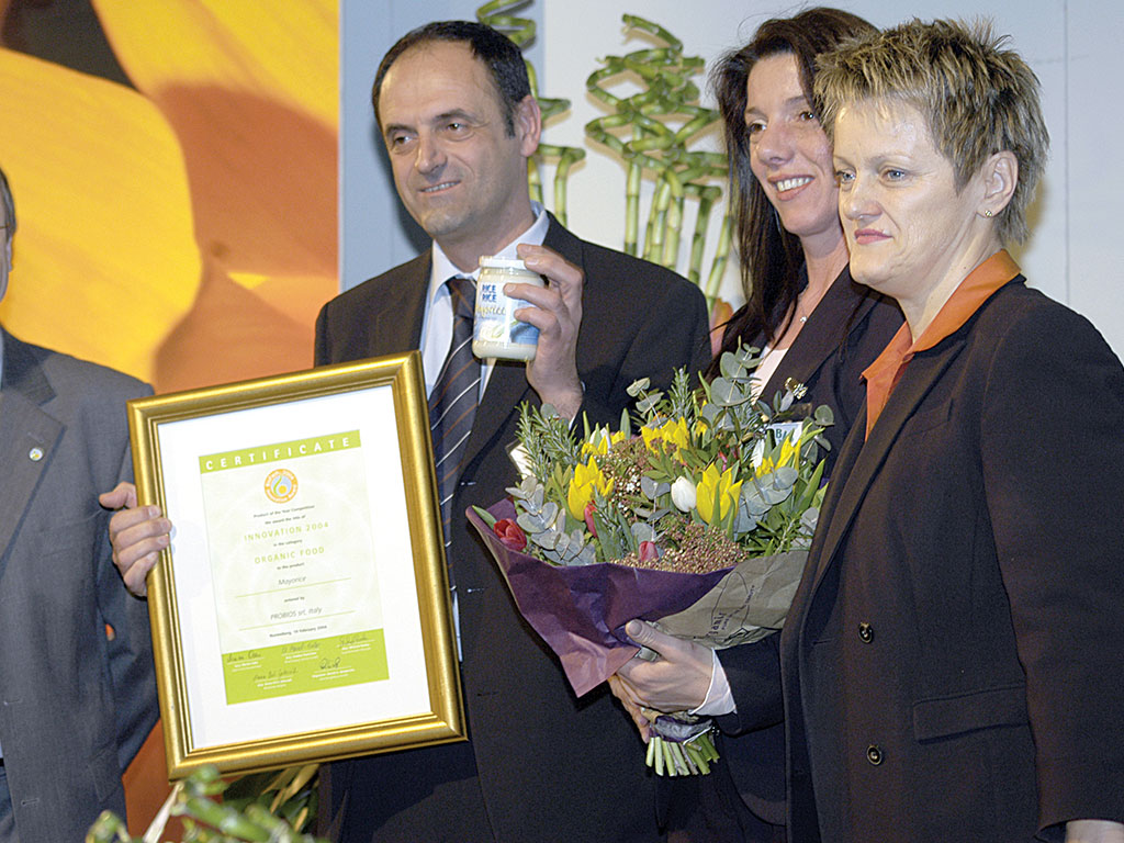 2004